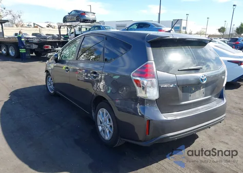 2015 Toyota Prius V Three z USA, uszkodzony, nr VIN JTDZN3EU6FJ038955